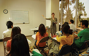 Learn English with GEOS Costa Mesa