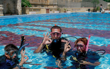 Scuba diving course for beginners &amp; up